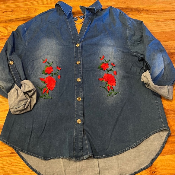 Denim Top with Rose detail - Picture 1 of 5